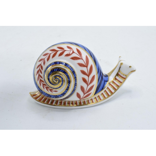 100B - Royal Crown Derby paperweight in the form of a snail. First quality with ceramic stopper. In good co... 