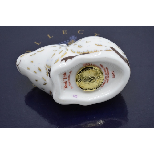 100J - Boxed Royal Crown Derby paperweight in the form of a Bank Vole. First quality with stopper. In good ... 