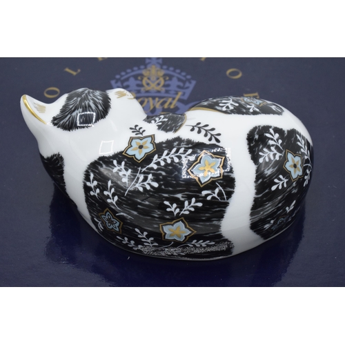 100K - Boxed Royal Crown Derby paperweight in the form of Misty the Kitten. First quality with stopper. In ... 