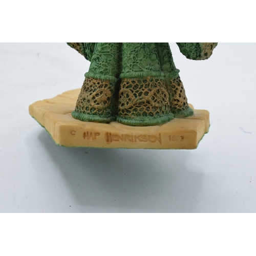 60 - A pair of Hap Henrikson resin Wizards and Dragons figure to include a pair of wizards (2). Tallest 2... 