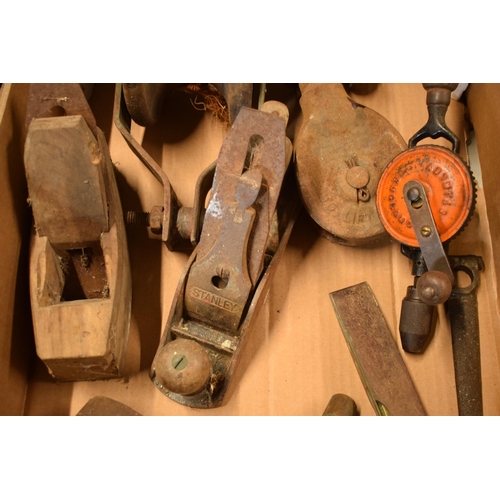 368 - A mixed collection of vintage tools to include Record No.4 plane, pulley wheels etc (Qty).