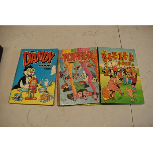 404 - A collection of annuals to include the Beano Book and Dandy etc from the 1980s until the 2010s (30+ ... 