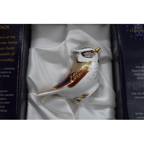 76 - Boxed Royal Crown Derby paperweight in the form of a Crested Tit. First quality with stopper. In goo... 