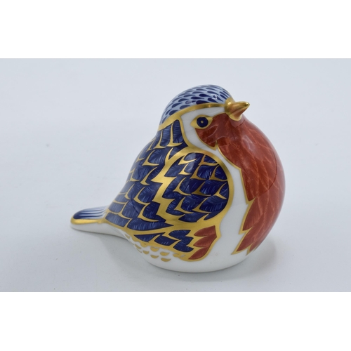 85 - Royal Crown Derby paperweight in the form of a Robin. First quality with stopper. In good condition ... 