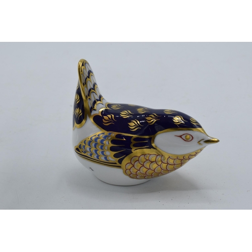 95C - Royal Crown Derby paperweight in the form of a wren. In good condition with no obvious damage or res... 