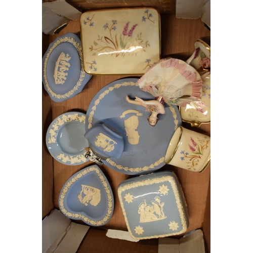 60B - A mixed collection of pottery to include Wedgwood Queensware, blue Jasperware and other pottery (Qty... 