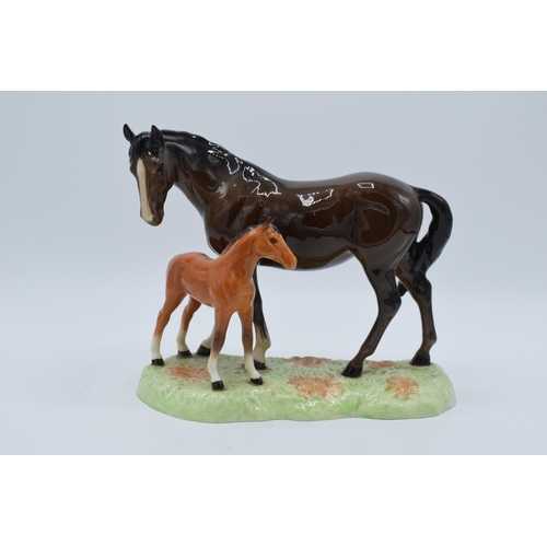 160 - Beswick brown mare and chestnut foal on ceramic base 953