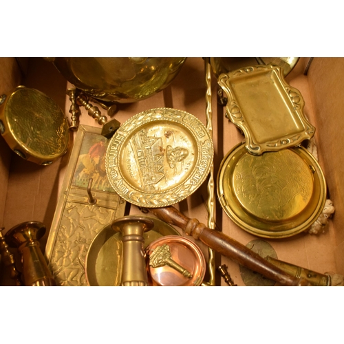 216 - An interesting collection of brass and copper items to include watering can, teapot, horse brasses, ... 