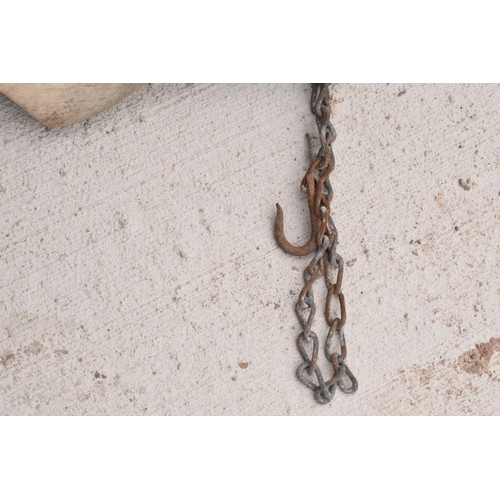 245D - A 19th century wooden farmers yoke with one chain, 87cm long.