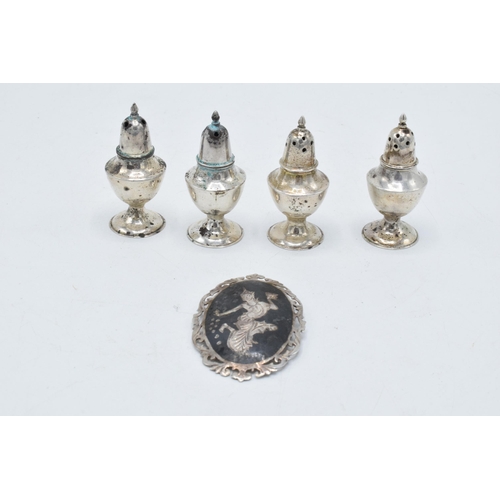 365 - A collection of sterling silver items to include 2 cruet sets (2 slightly loaded) and a brooch (5). ... 