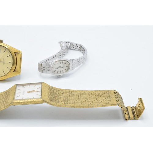 385 - A trio of vintage watches to include a ladies Rotary, a Roamer and a Tissot Seastar (3). All unteste... 