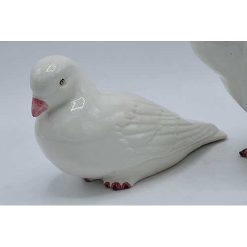 6 - A pair of vintage Casa Pupo of London white doves (2). 21cm long.