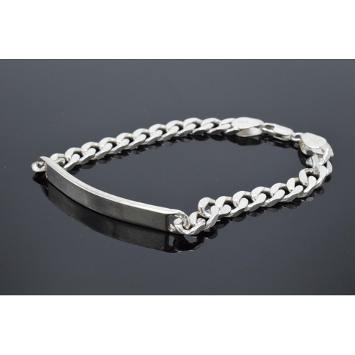 500 - A silver ID bracelet, 21.0 grams.