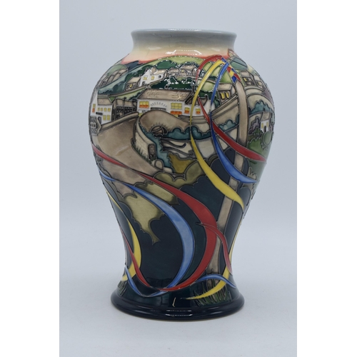 Moorcroft large vase in the 'Kettlewell' design 2014, 13/25, by Vicky Lovatt, first quality. 24cm tall.