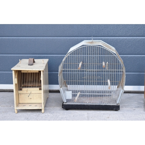 281 - A collection of 4 vintage metal and wooden French song bird cages of varying forms (4).