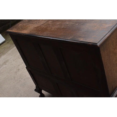 292 - A 1930s brown oak student's bureau, 89x39x103cm tall.