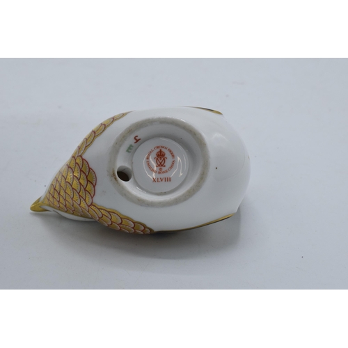 76A - Royal Crown Derby paperweight Wren, first quality with ceramic stopper.