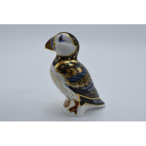 91 - Boxed Royal Crown Derby paperweight Puffin, first quality with gold stopper.