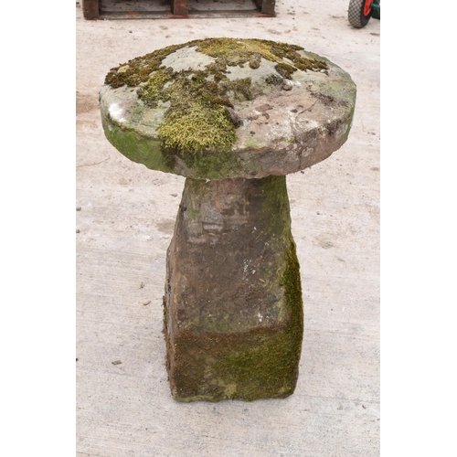 323 - Antique sandstone staddle stone with top. Approx 80cm tall and 53cm diameter.