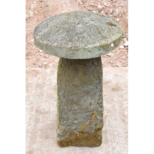 325 - Antique sandstone staddle stone with top. Approx 83cm tall and 51cm diameter.