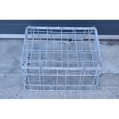 330 - A vintage 20th century galvanised bottle crate 'Wimpey' for 20 bottles, 46cm wide.