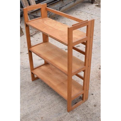 335 - A set of wooden collapsible / folding shelves, suitable for antiques fairs, car boots and markets et... 