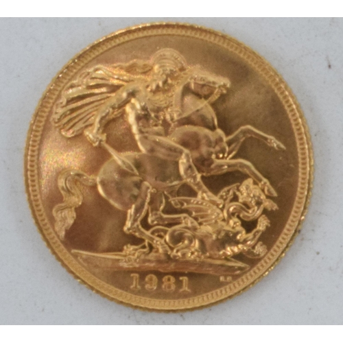 231 - Queen Elizabeth II 22ct gold full sovereign 1981.