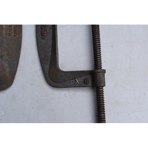 256 - A pair of vintage cast Paramo No. 8 G clamps (2), approx 42cm long when pictured.