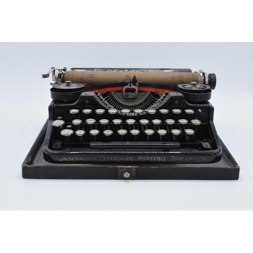 260 - Underwood Standard Portable Typewriter with lid.