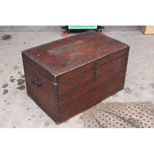 269 - A late 19th / early 20th century stained pine blanket box with metal fixings, 77 x 50 x 46cm tall.