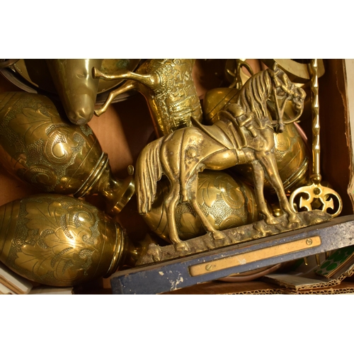 277 - A good collection of brass and metalware to include oversized brass keys, animals figures, candlesti... 