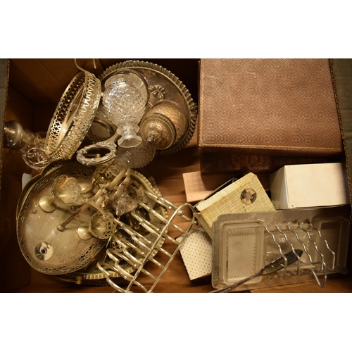 279 - A good collection of silver plated and metal items to include egg coddler, trays, sugar sifters, cut... 