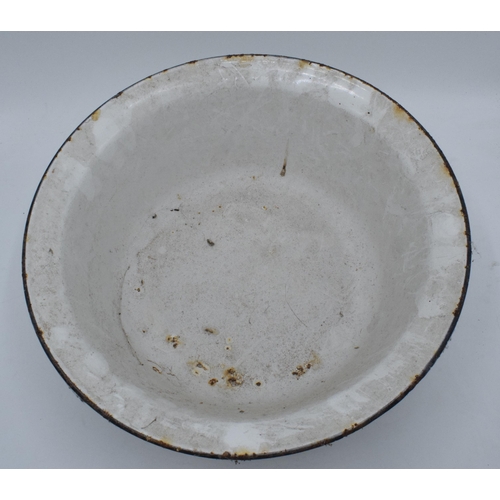 286 - A large vintage white enamel bowl, 36.5cm diameter.