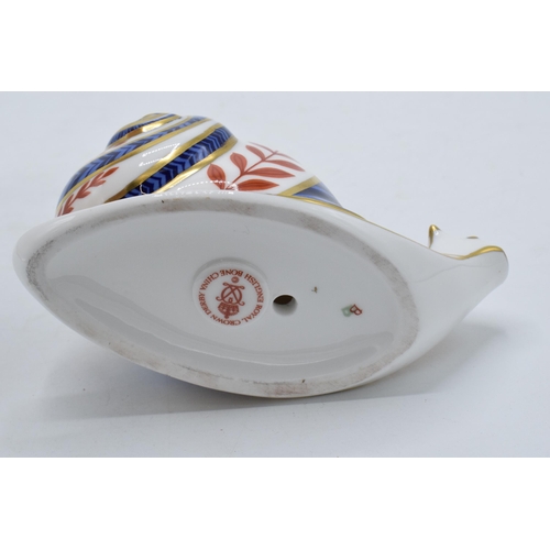 40 - Royal Crown Derby paperweight Snail, first quality with ceramic stopper.