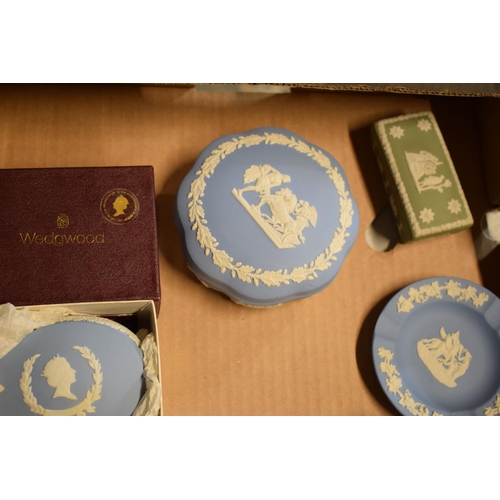 85 - A collection of Wedgwood Jasperware to include light blue and sage green consisting of pin dishes, t... 