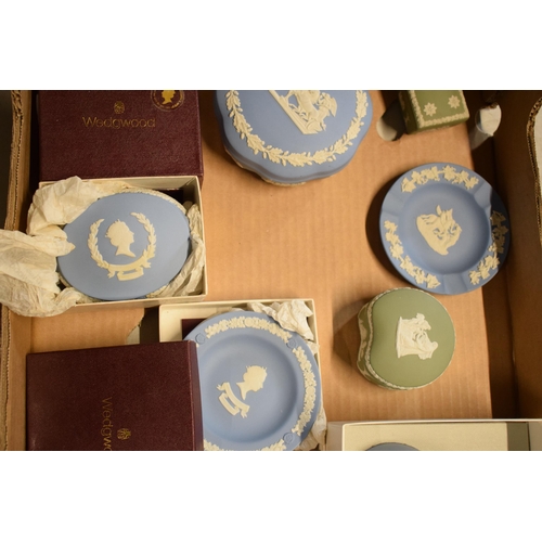 85 - A collection of Wedgwood Jasperware to include light blue and sage green consisting of pin dishes, t... 