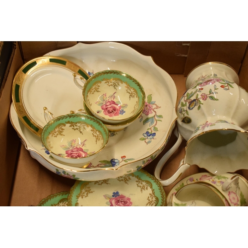 91 - A mixed collection of pottery to include Aynsley Orchard Gold shaped dish, Wild Tudor, Wedgwood, Par... 