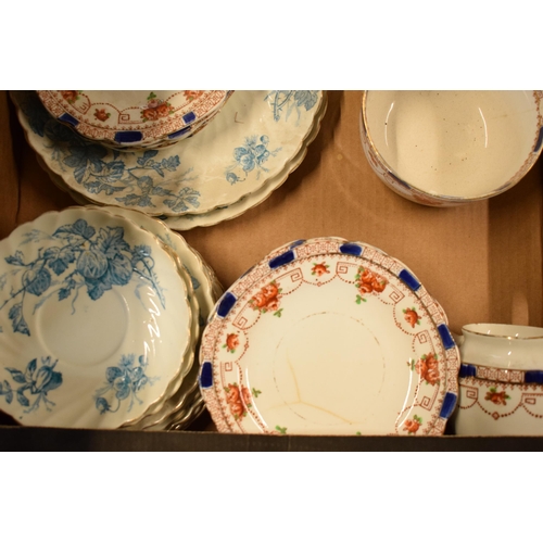 10A - A mixed collection of tea and dinner ware of varying ages and varying decoration (Qty).