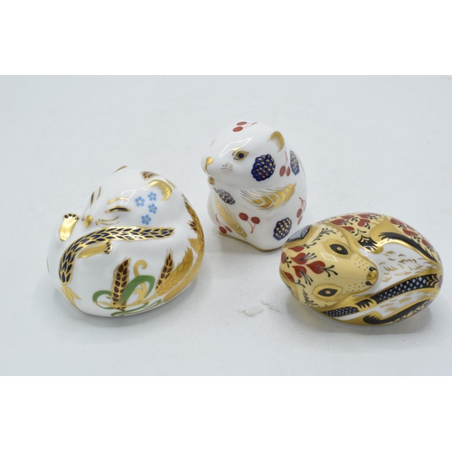 39A - A trio of Royal Crown Derby Paperweights to include  Dormouse (sleeping), Harvest Mouse and Country ... 