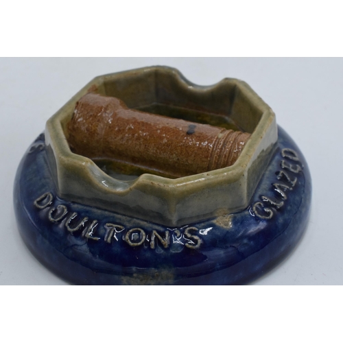 146 - Doulton Lambeth stoneware ashtray advertising Doulton's Glazed Stoneware Pipes diameter 11cm.