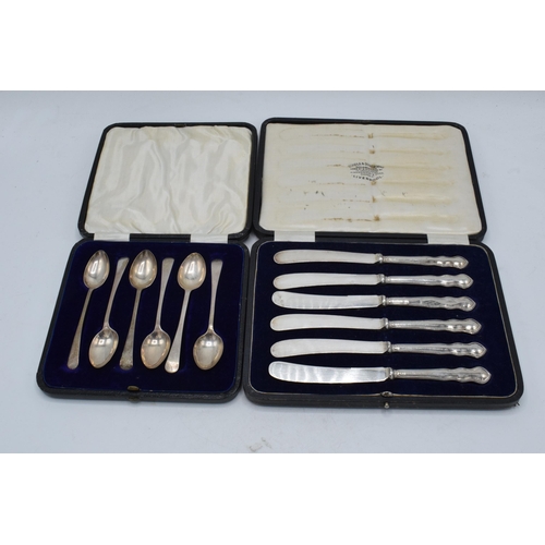 205 - A set of 6 silver cased tea spoons, 53.8 grams, together with a cased set of 6 silver-handled knives... 