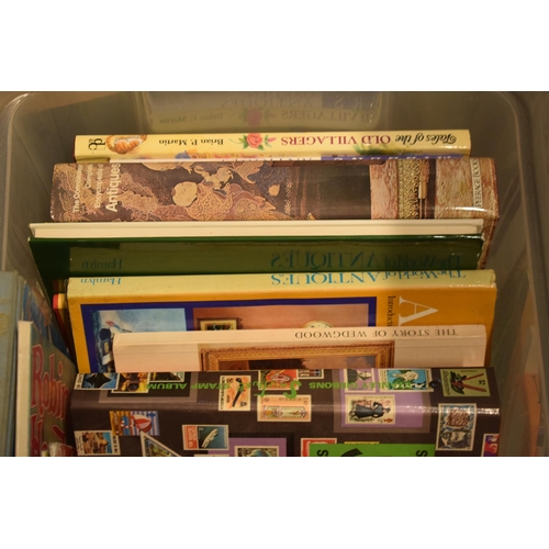 309 - A large collection of mixed books to include antiques reference books, novels and other miscellaneou... 