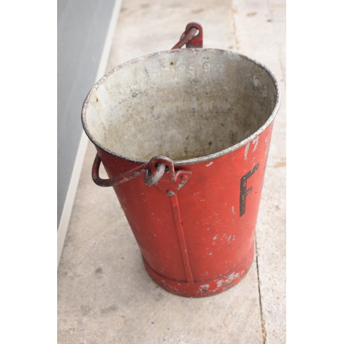 342 - Vintage metal fire bucket with swing-over handle painted red with 'FIRE' in black, 33cm tall with ha... 