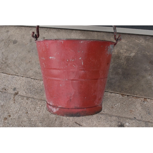 343 - Vintage metal fire bucket with swing-over handle painted red with 'FIRE' in black, 29cm tall with ha... 