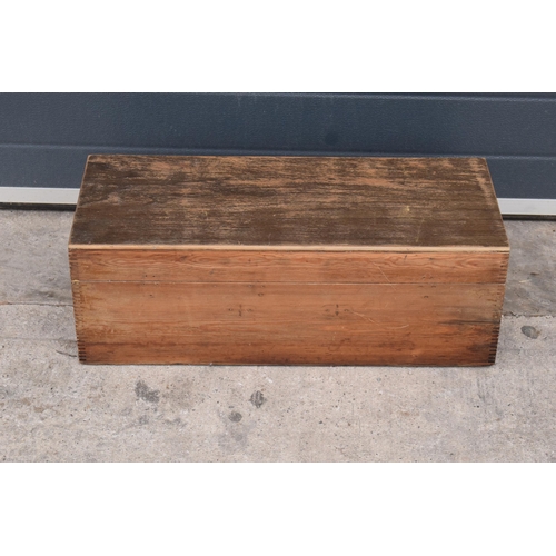 330D - Vintage pine box with dovetail joints together later plywood top, 70 x 29 x 25cm tall.