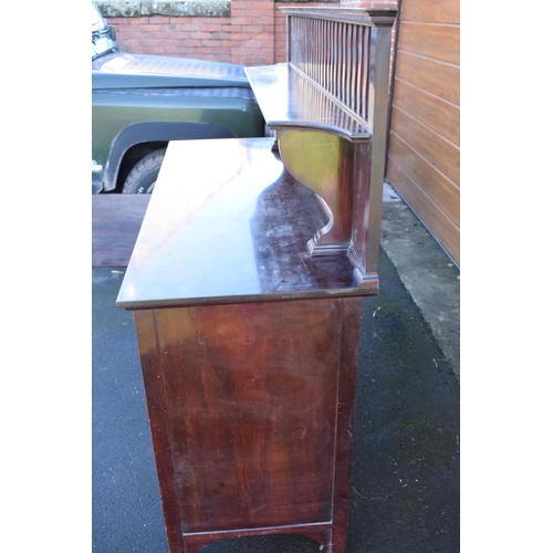 365A - 19th century mahogany mirror backed sideboard, 153 x 58 x 152cm tall. Generally in good condition wi... 