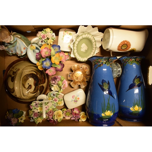 201 - A mixed collection of items to include glass ware, flower bowls, Longpark of Torquary large vases )1... 