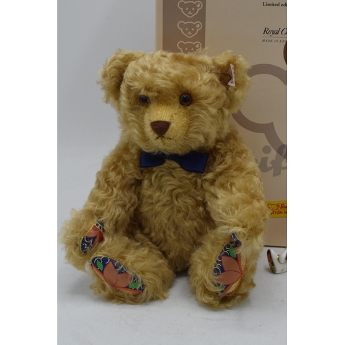 230 - Boxed Steiff The Royal Crown Derby Steiff Bear together with matching Crown Derby paperweight, both ... 