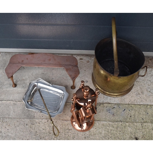 249 - A collection of metalware to include unusual shaped Victorian copper trivet, brass coal bucket, comp... 