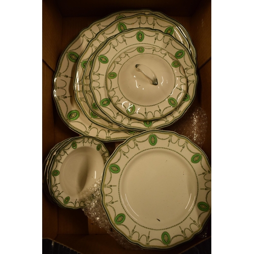 85 - A large collection of Royal Doulton Countess tea and dinner ware to include dinner plates, tureens, ... 